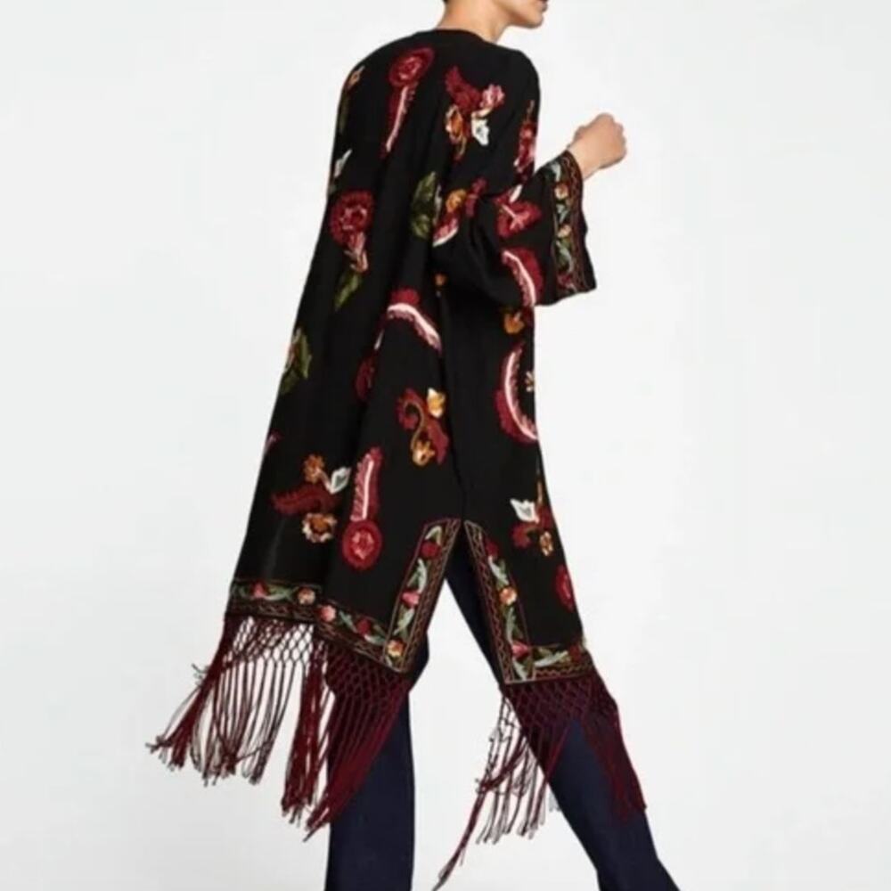ZARA Allover Floral Embroidered OVERSIZED Open Front Fringed Kimono Black XS/S